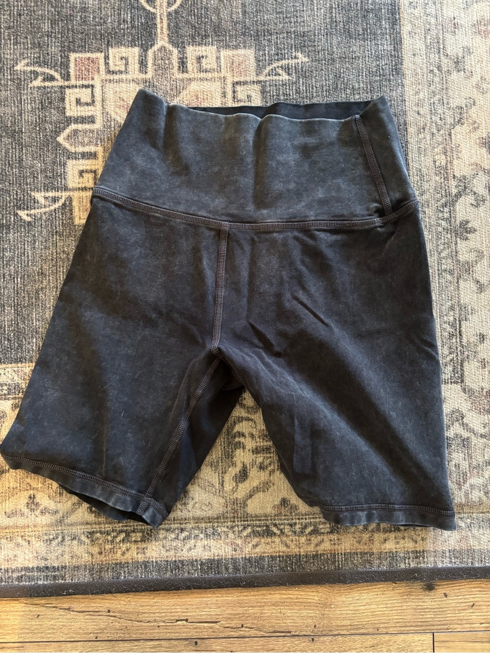 Offline by Aerie OG Bike short Acid Wash High Rise 7 inch in seam